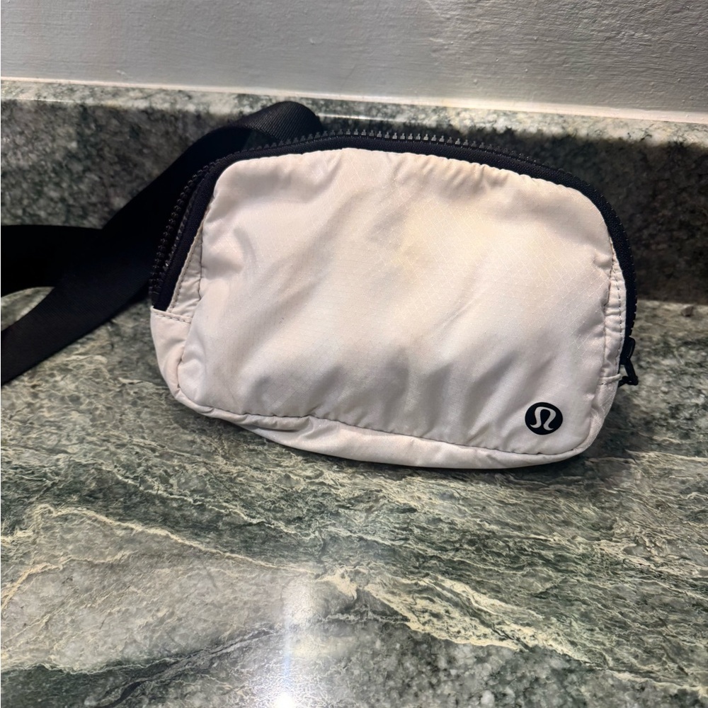 Lululemon Athletica Cream Belt Bag